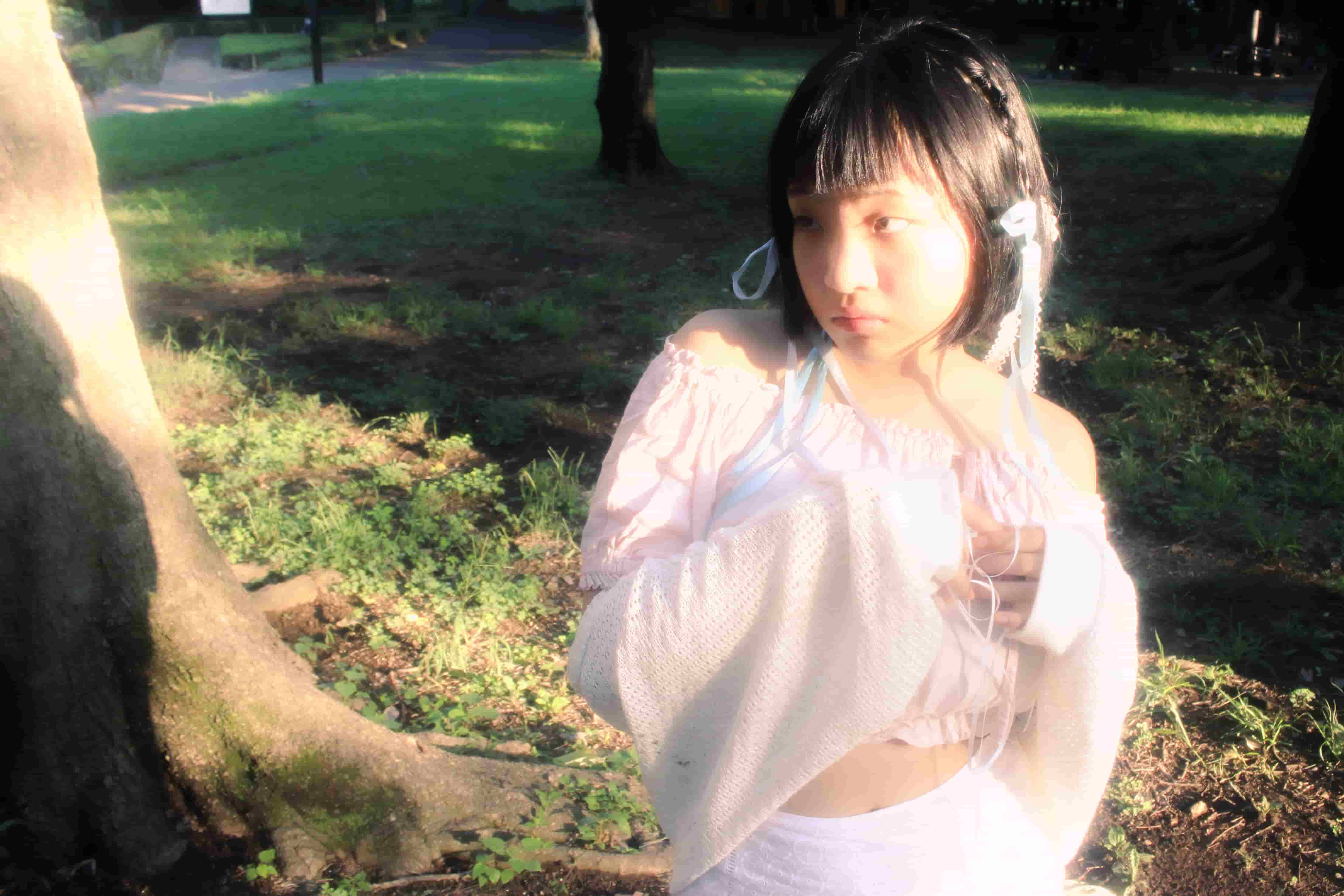 LIGHT KNOWS THE TRUTH06