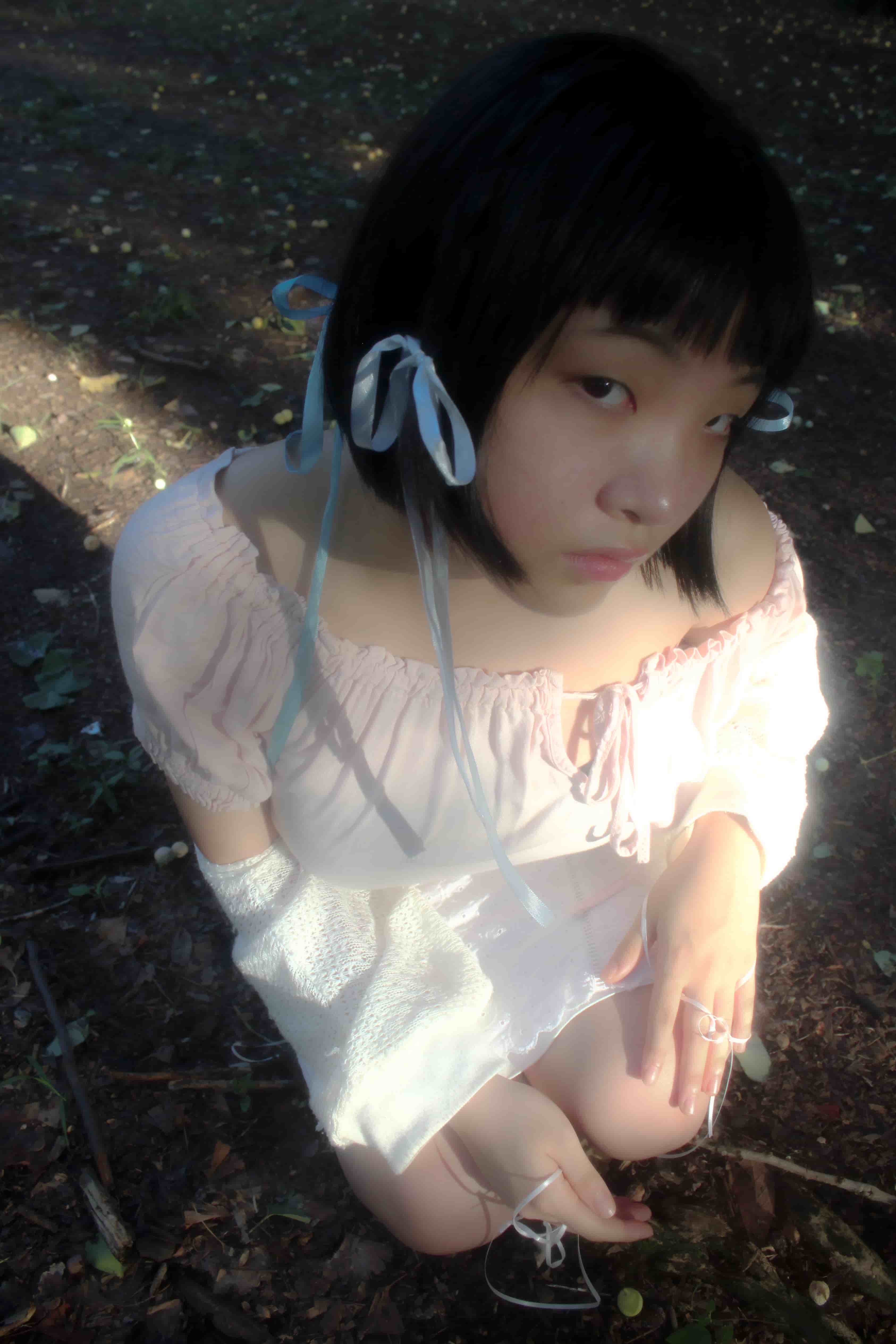 LIGHT KNOWS THE TRUTH03