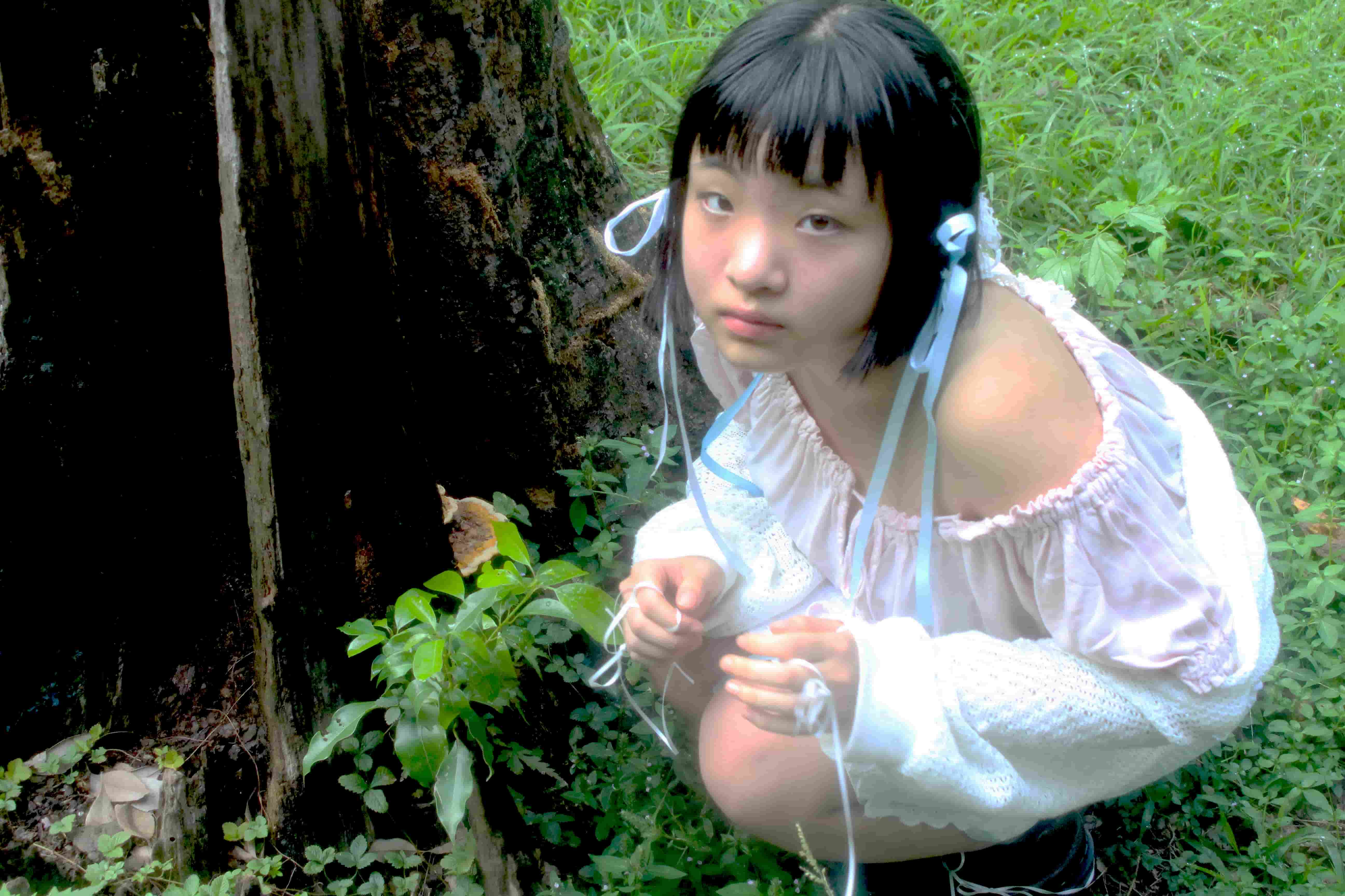 LIGHT KNOWS THE TRUTH01